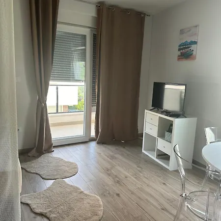 Ruby's Apartament Podstrana